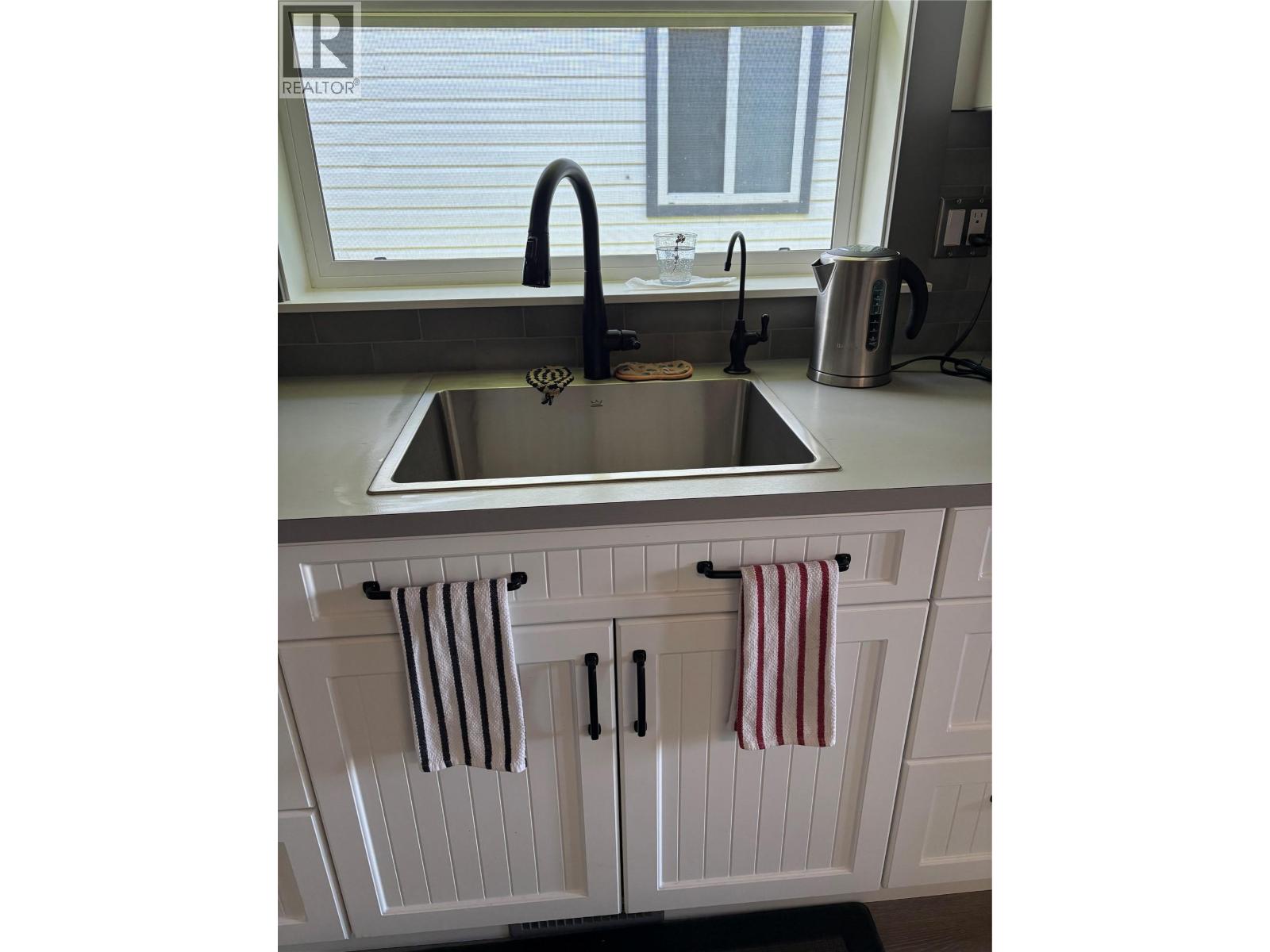 839 8th Avenue - 36