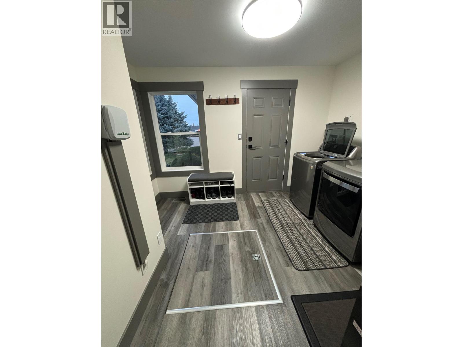 839 8th Avenue - 40