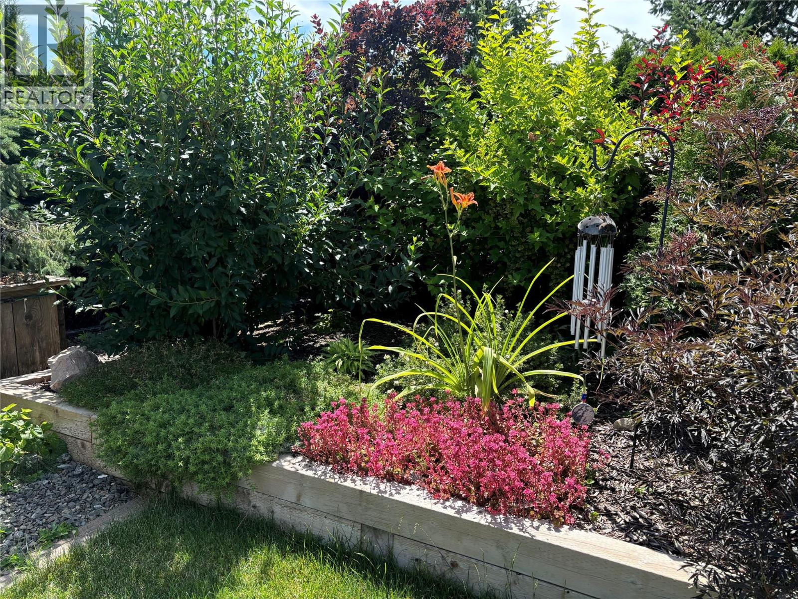 839 8th Avenue, Vernon