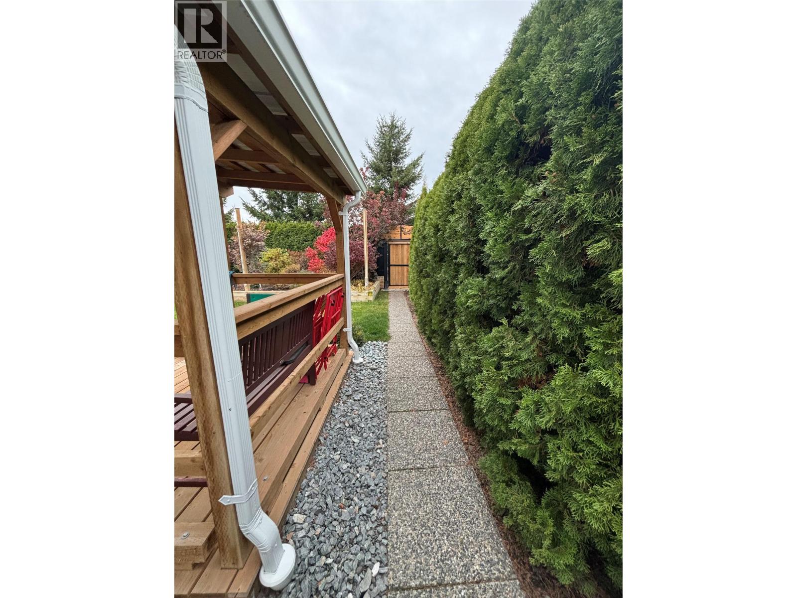 839 8th Avenue, Vernon