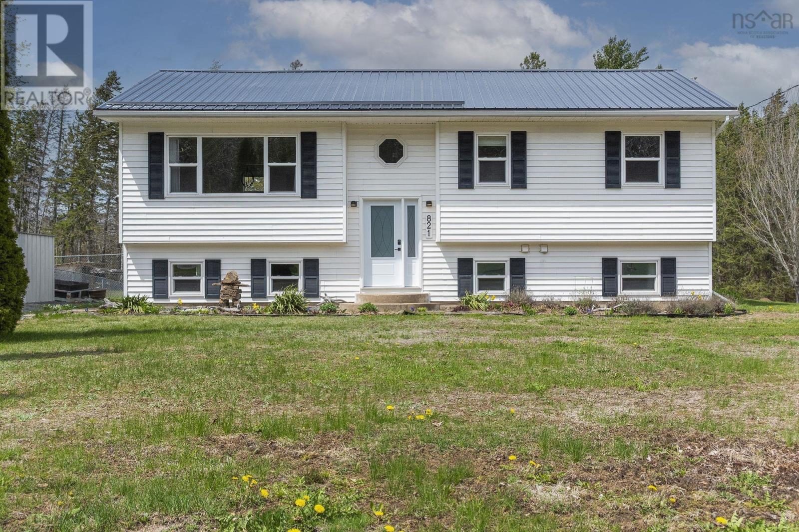Property photo of 821 Meadowvale Road