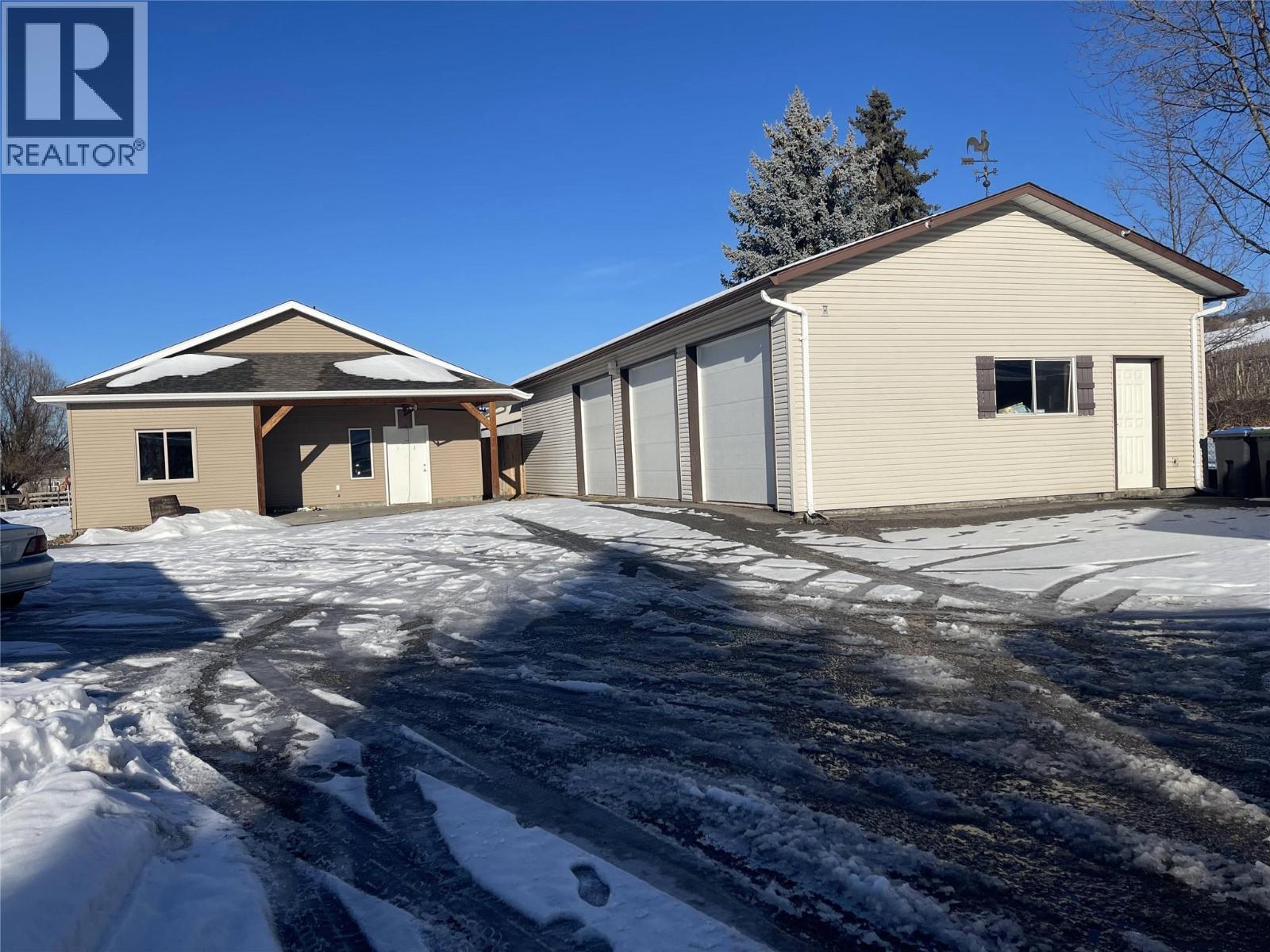  622 Hartman Road, Kelowna