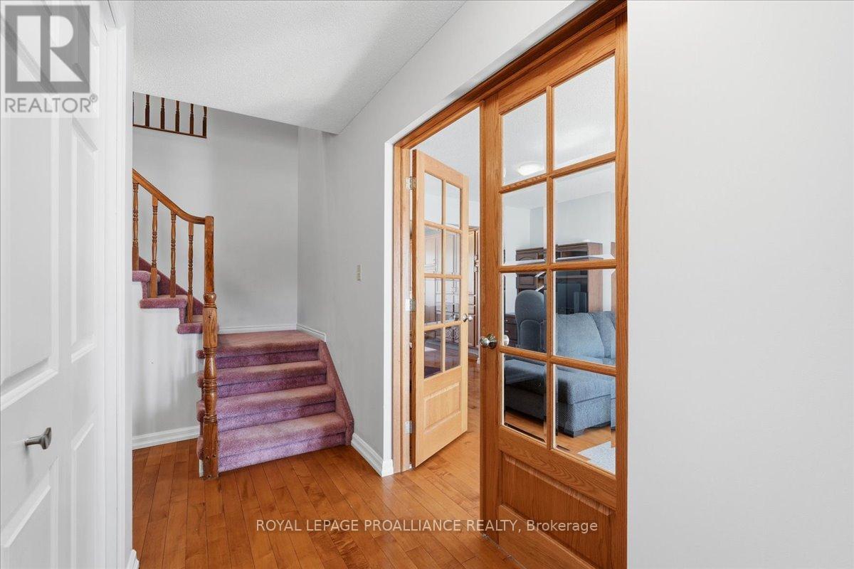 276 COLLEGE STREET W - Image 3