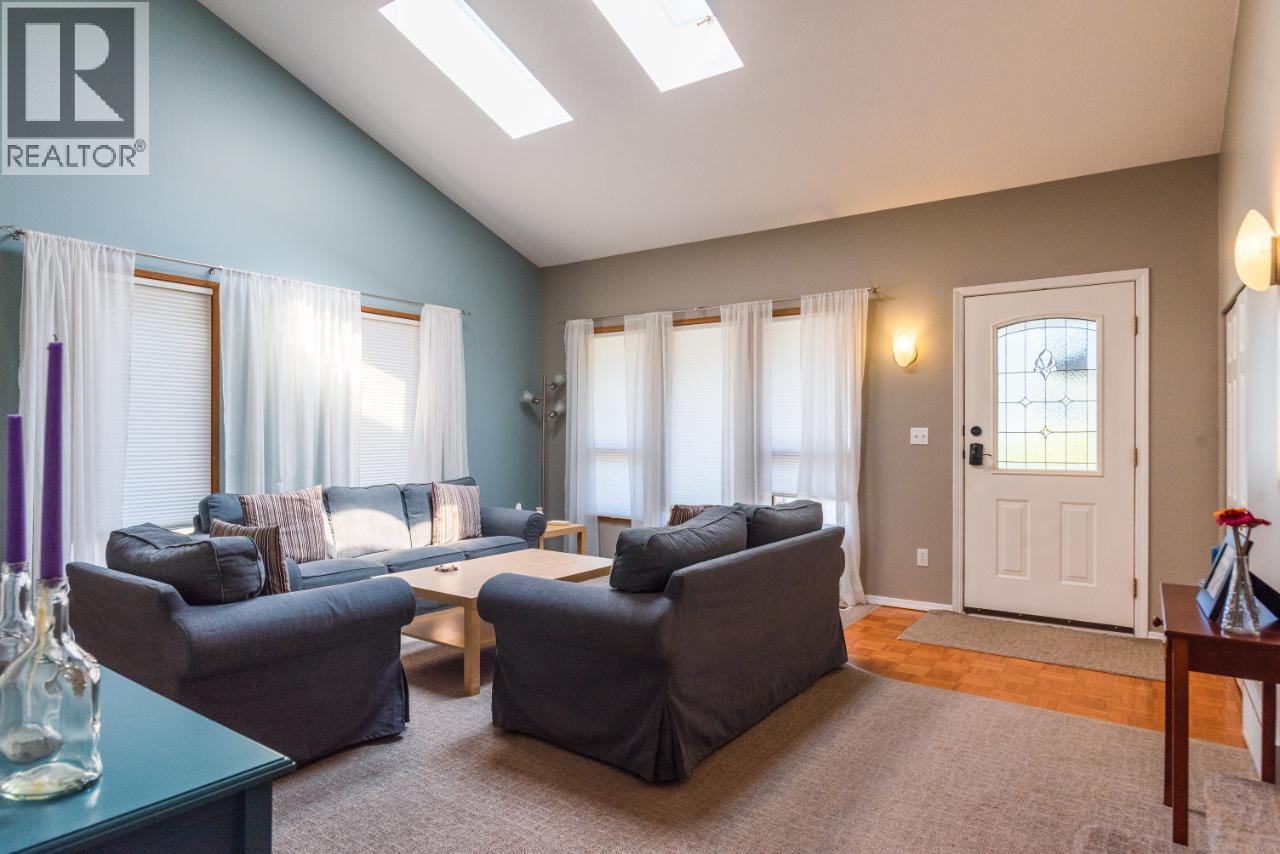 3506 SOUTHRIDGE Drive - 8
