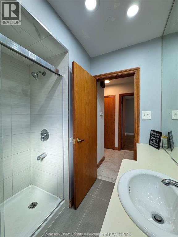 1595 SUN VALLEY, Windsor, Ontario, N9C3R1 — Photo 24