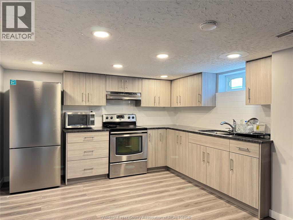 1595 SUN VALLEY, Windsor, Ontario, N9C3R1 — Photo 10