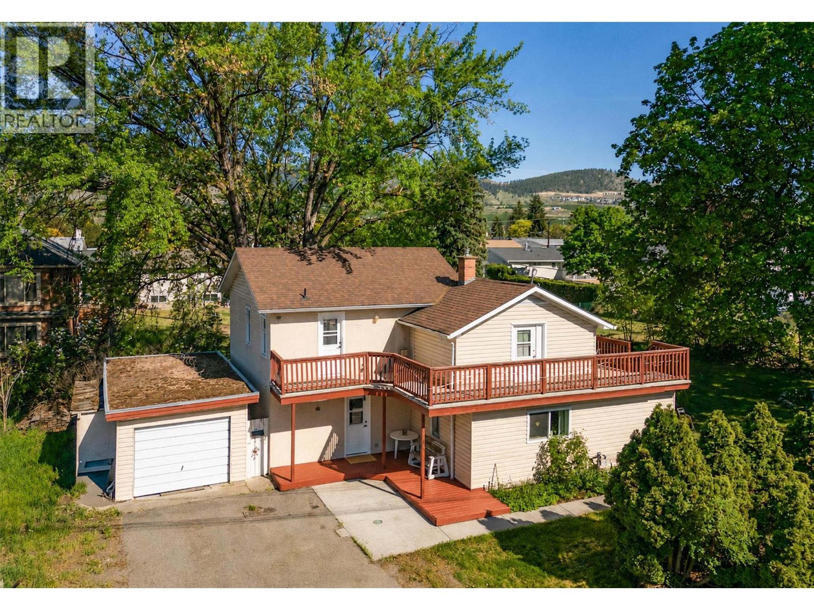 725 Fraser Road - 1