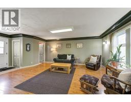 Primary Bedroom - 725 Fraser Road, Kelowna, BC V1X3M2 Photo 6