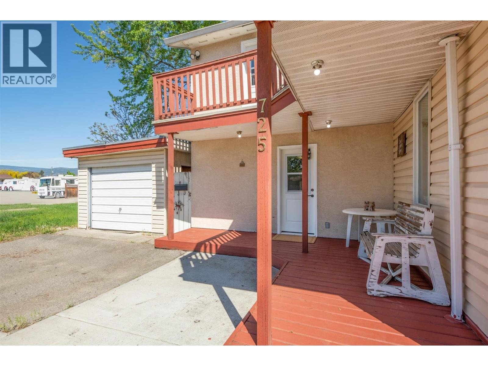 725 Fraser Road - 4