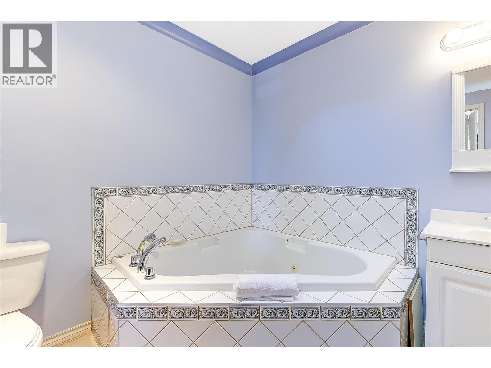 725 Fraser Road, Kelowna