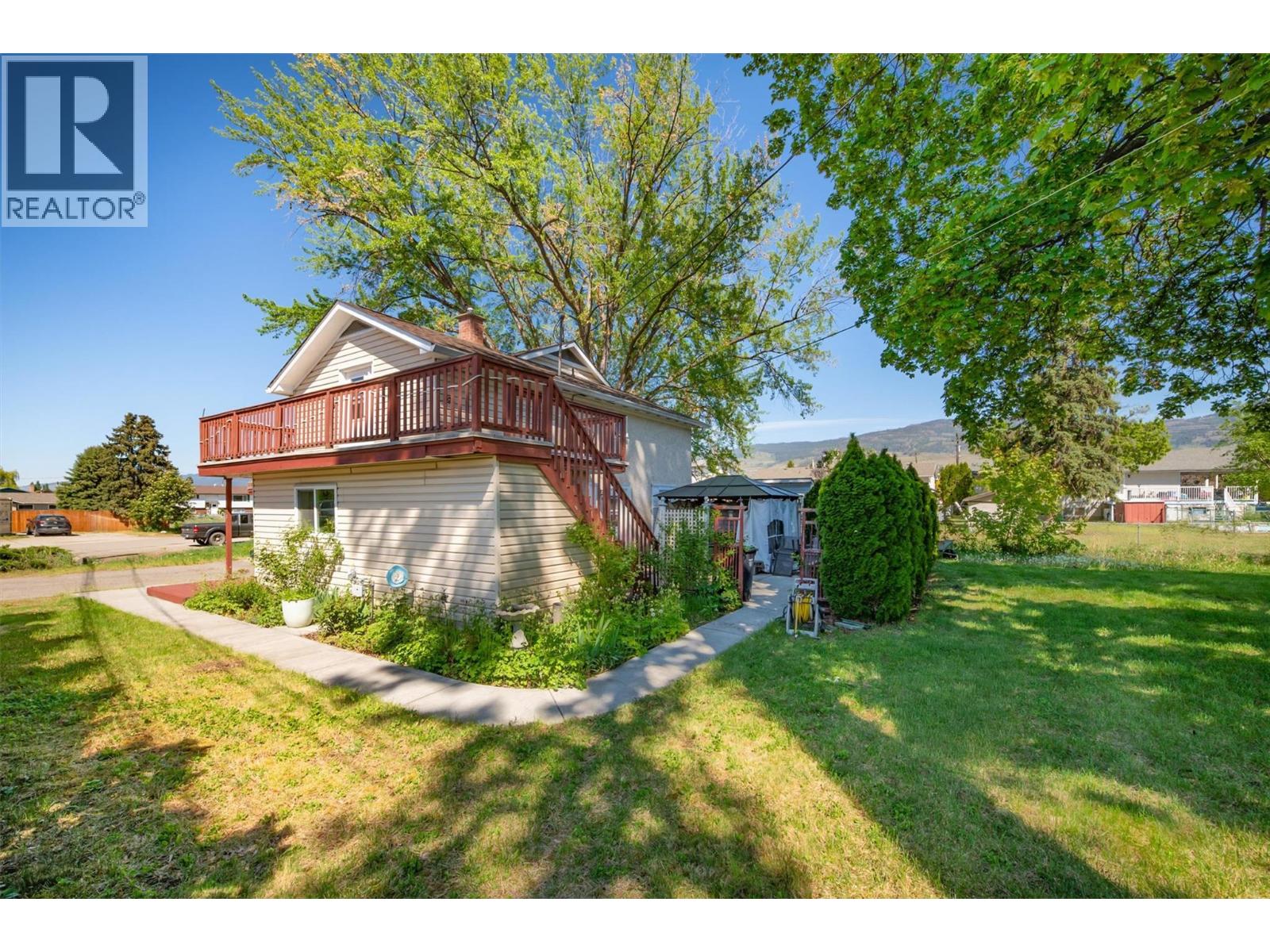 725 Fraser Road - 14