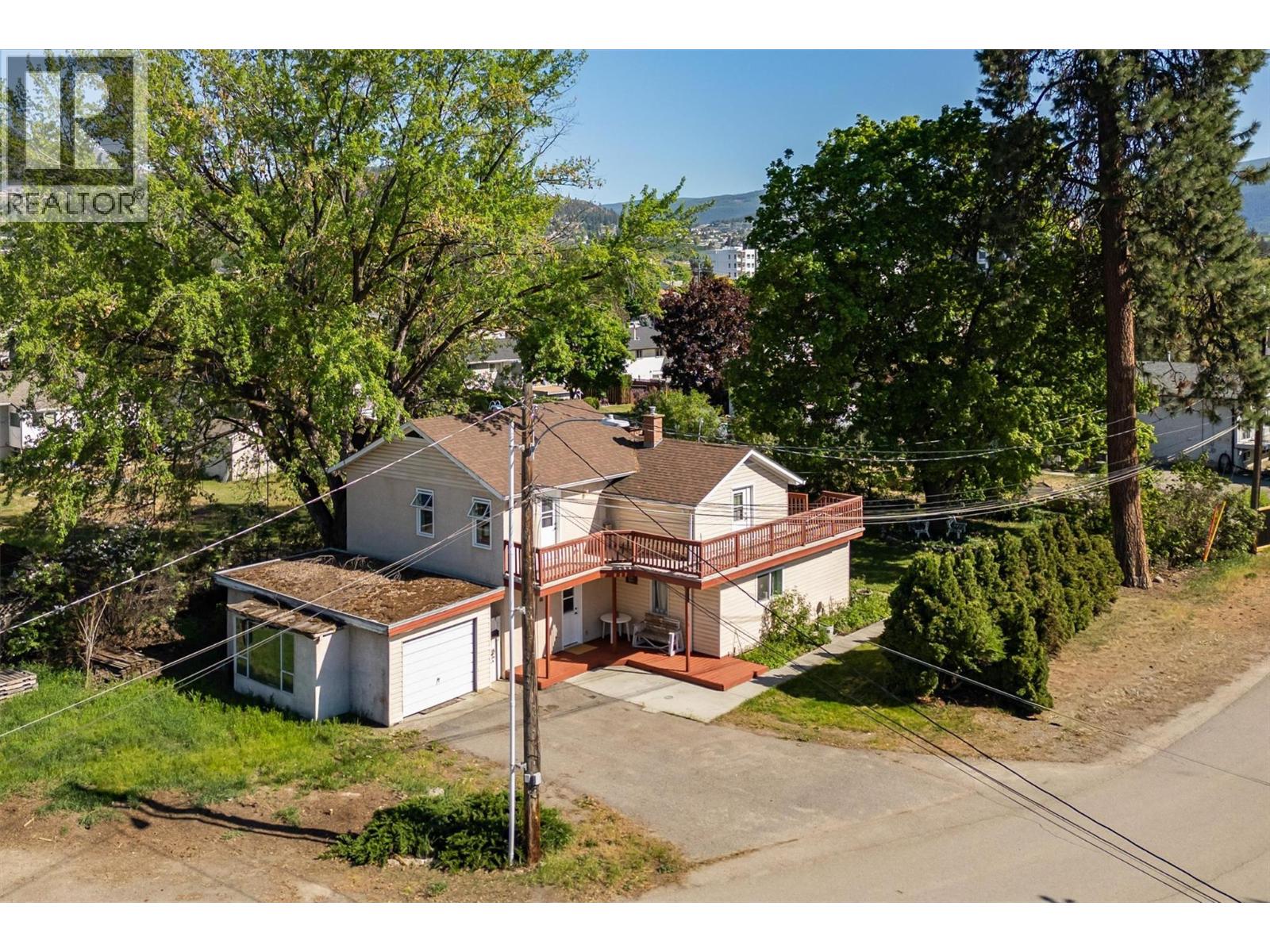 725 Fraser Road, Kelowna