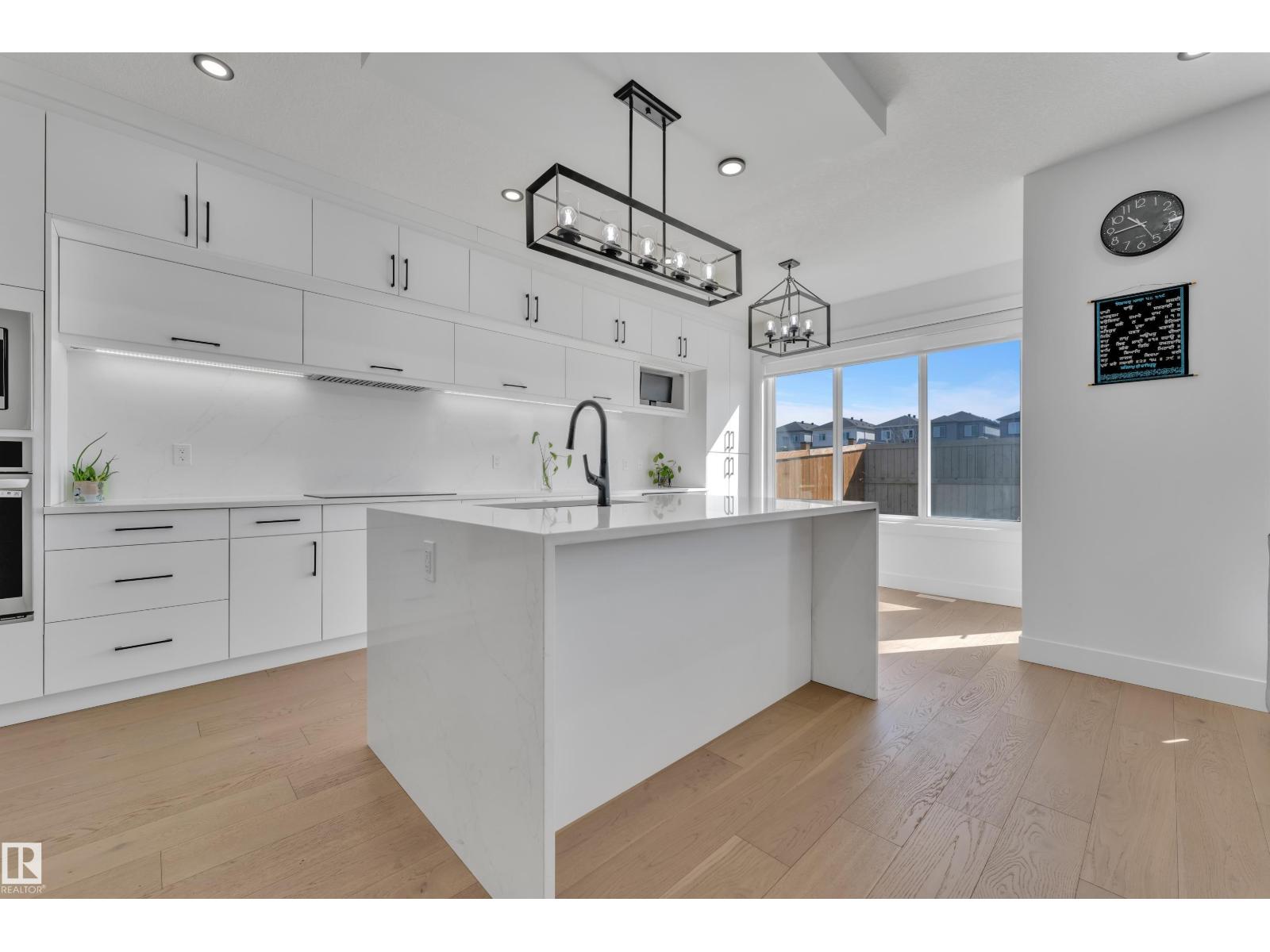 1755 18 ST NW - 14