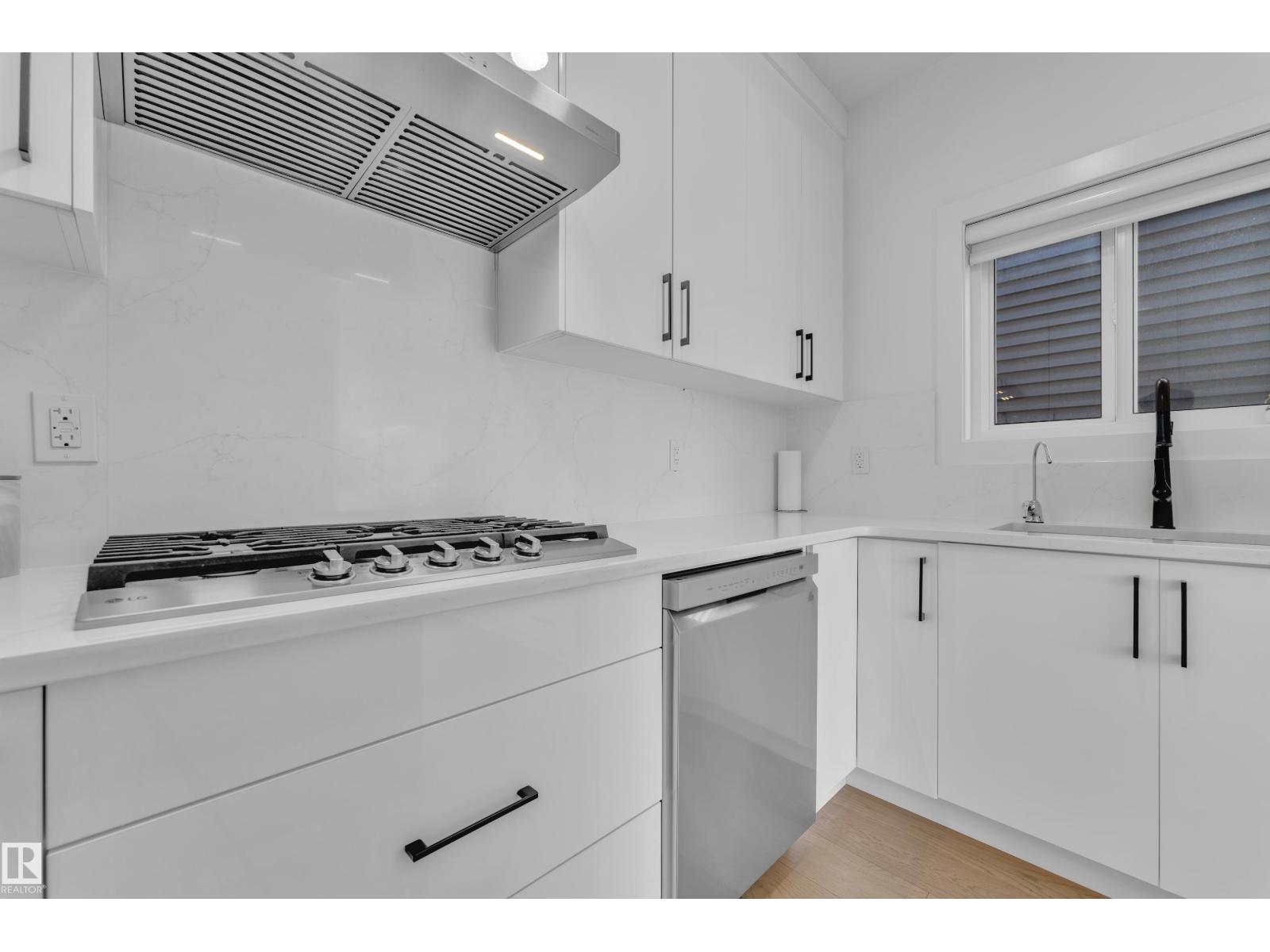 1755 18 ST NW - 19