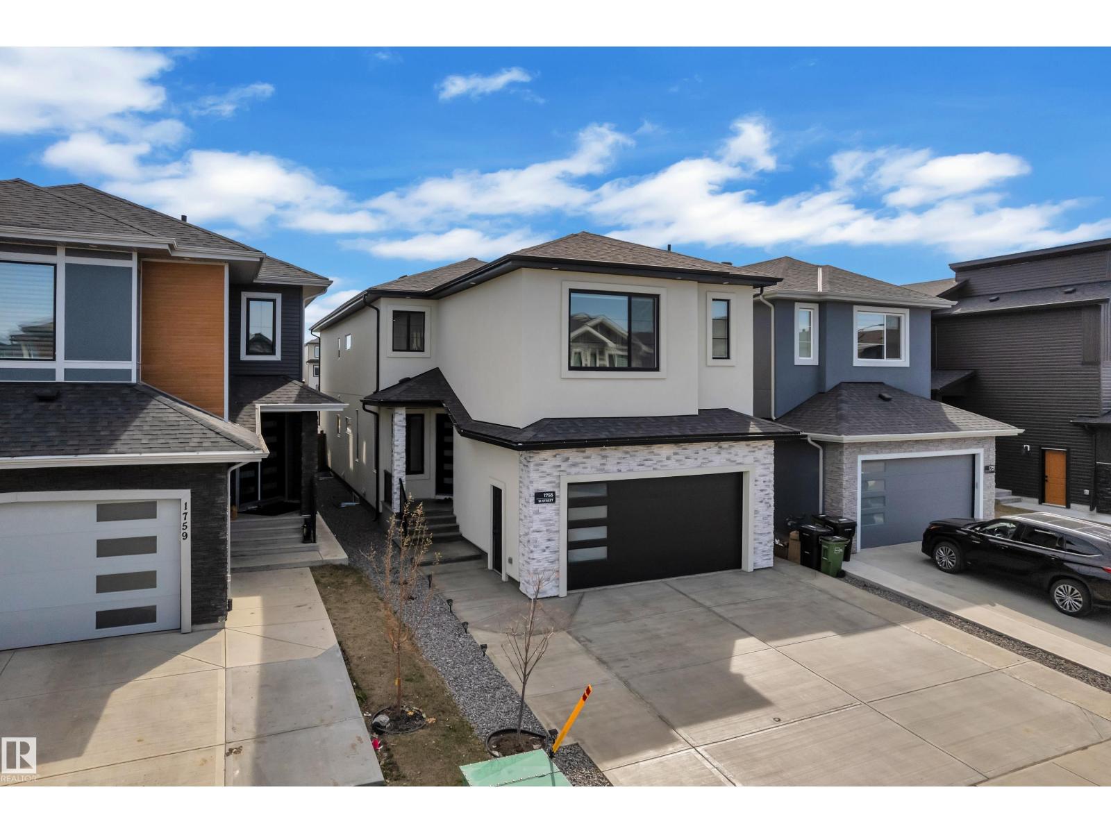 1755 18 ST NW - Image 3