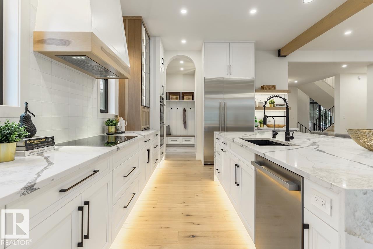 10519 138 ST NW - 12