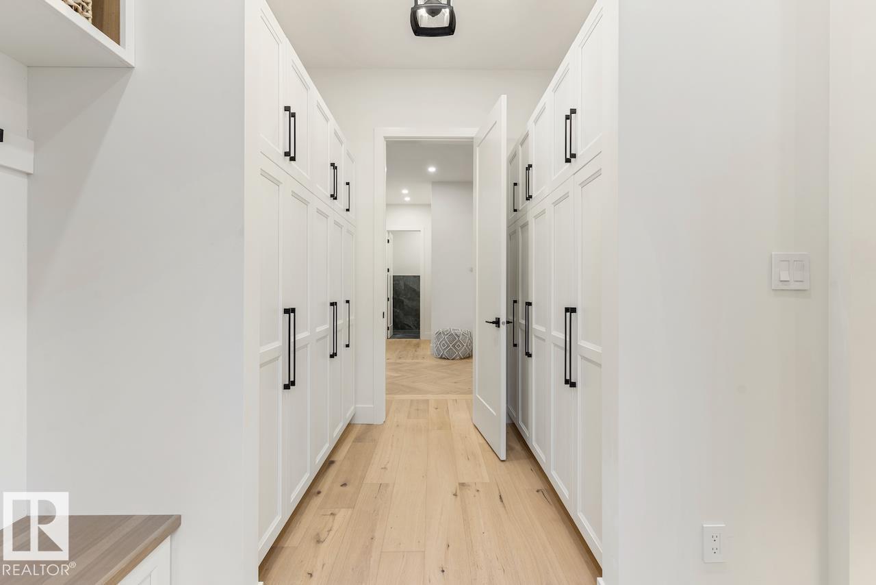 10519 138 ST NW - 25