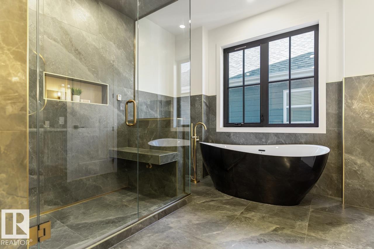 10519 138 ST NW - 36