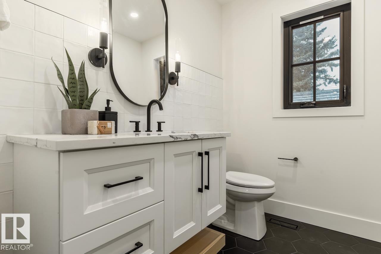 10519 138 ST NW - 51