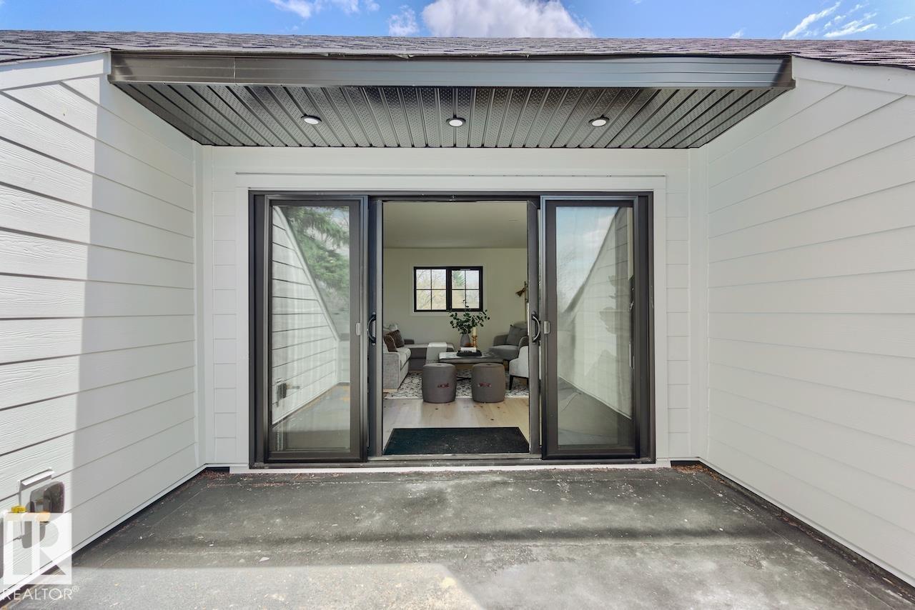 10519 138 ST NW - 53