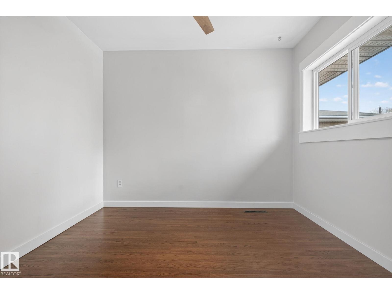 10409 83 ST NW - 25