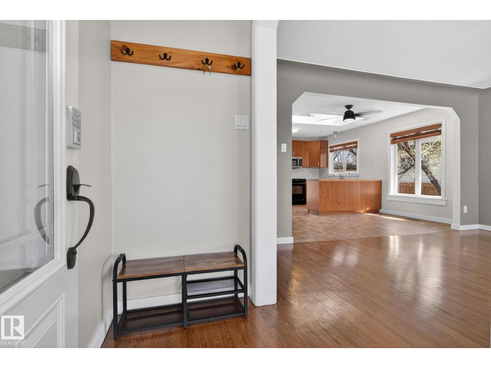 10409 83 ST NW - 3