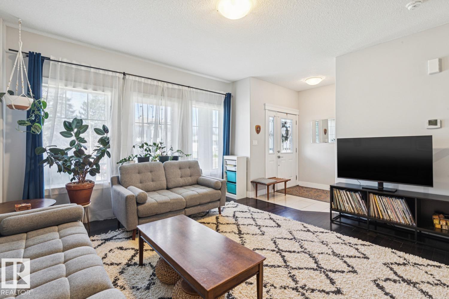 9919 79 ST NW - 5
