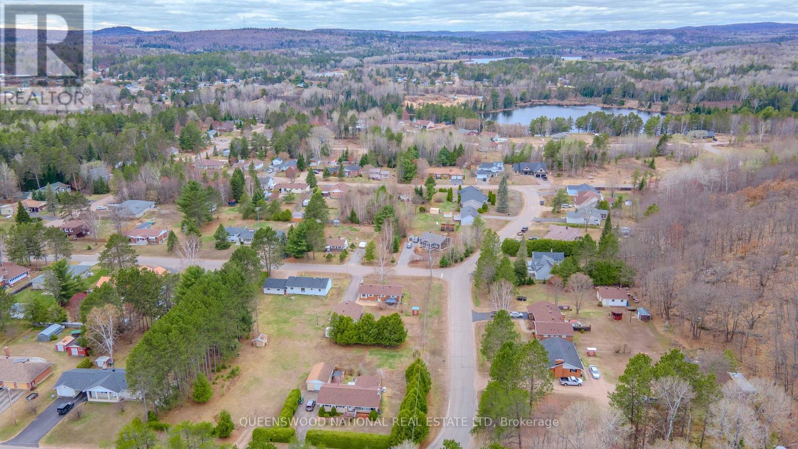 121 SANDHILL DRIVE - 40