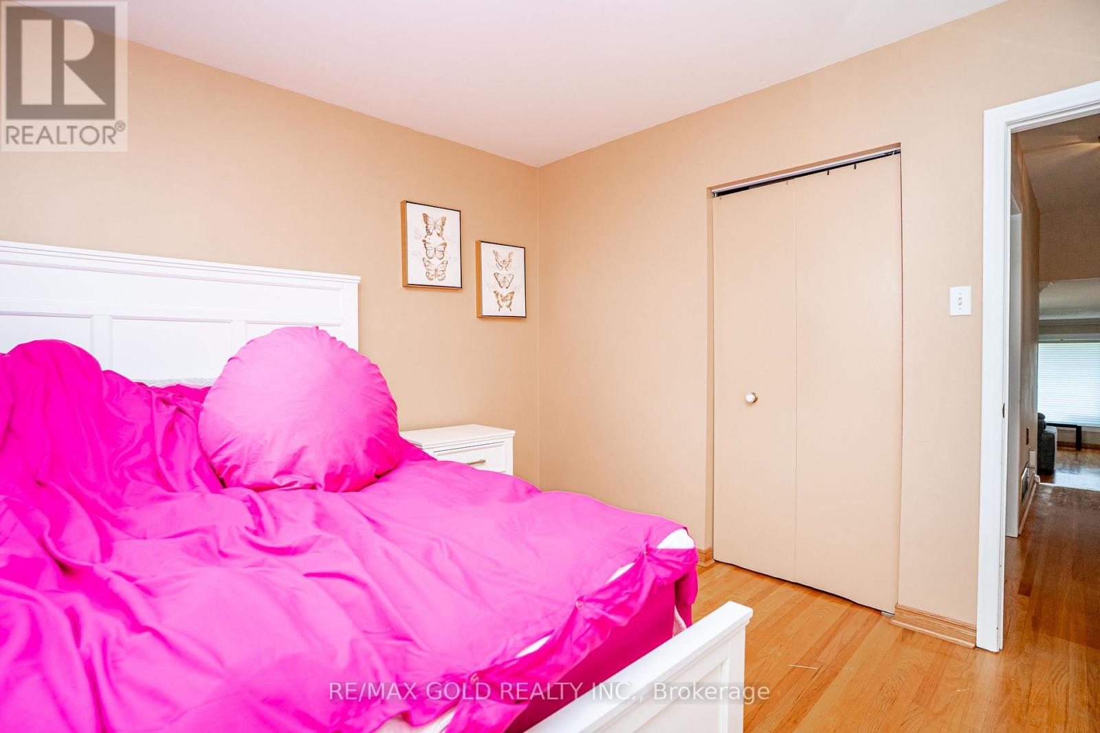 21 ABERDEEN CRESCENT - 24