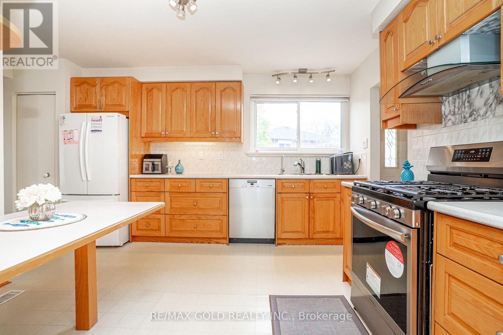 21 ABERDEEN CRESCENT - 14