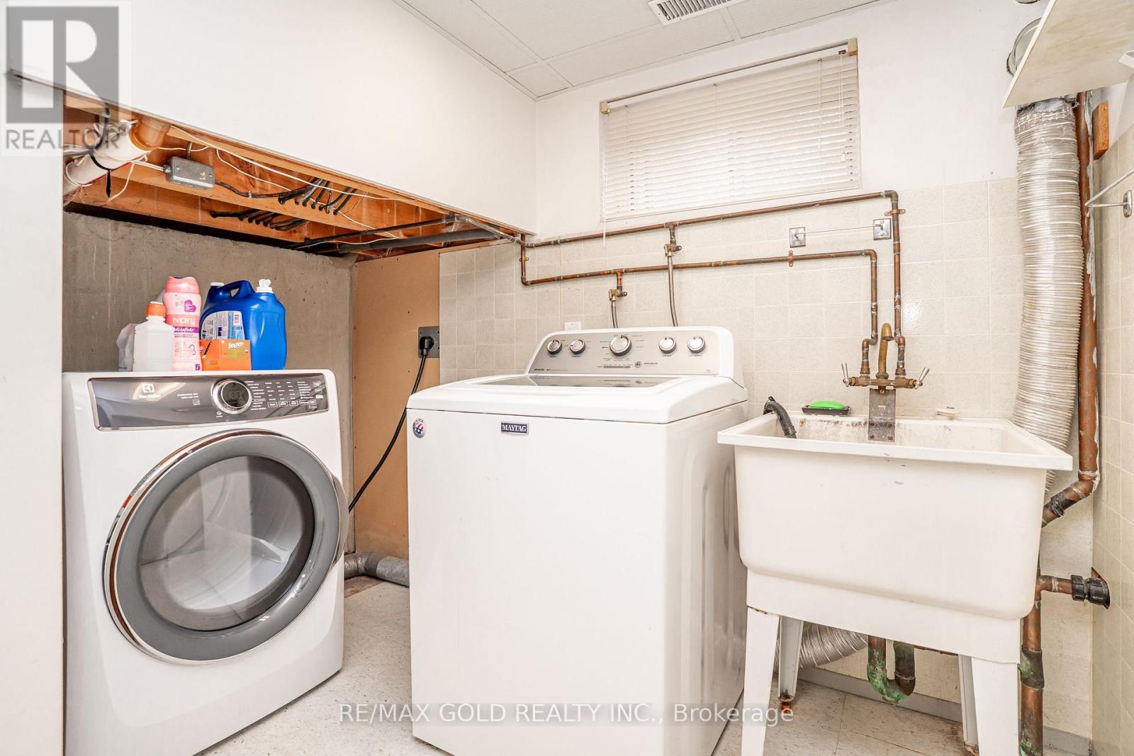 21 ABERDEEN CRESCENT - 35