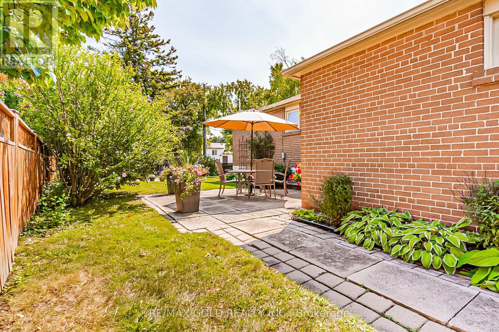 21 ABERDEEN CRESCENT - 37