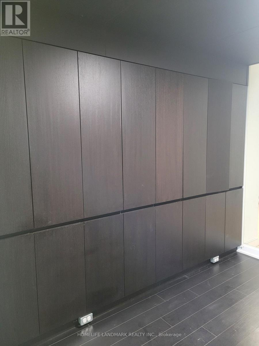 #G17 26 CAPREOL COURT - 8