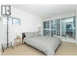 26 Capreol Court, Toronto, ON M5V4A3 Photo 10
