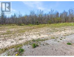 73 Clear Lake Road N, Kapuskasing, ON P5N2X7 Photo 10