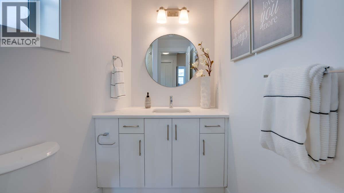 2 1050 Mt Revelstoke Place, Vernon