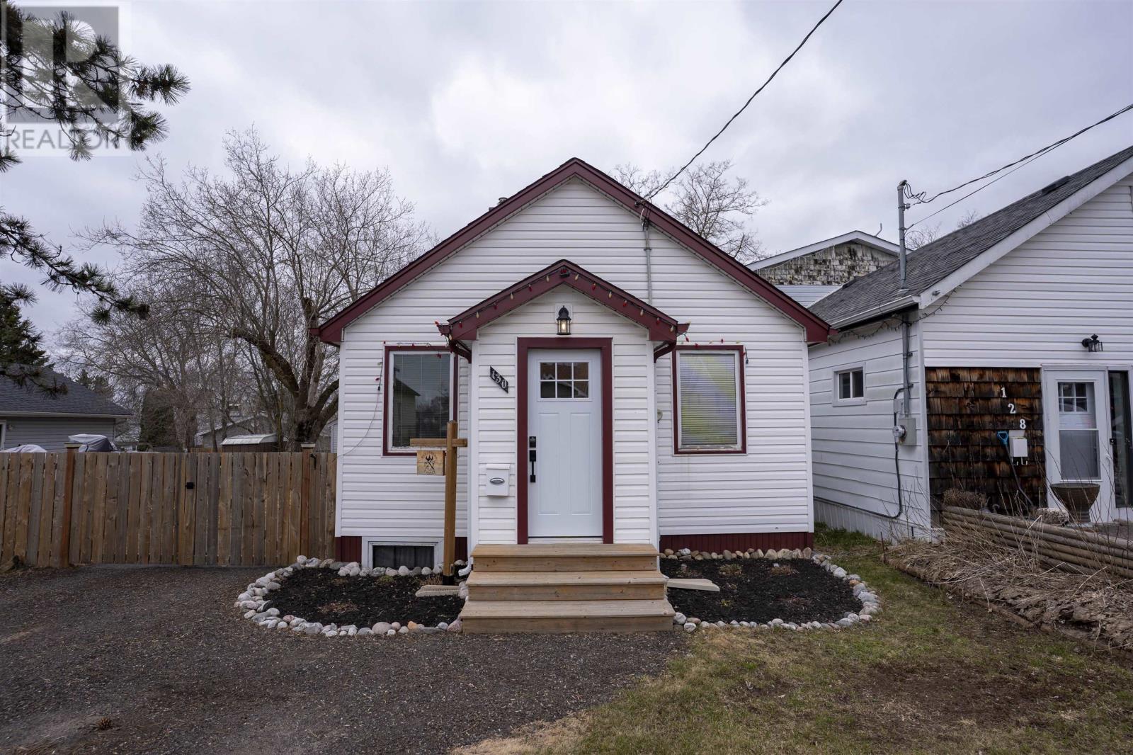 130 Rockwood AVE S, Thunder Bay, Ontario, P7B4K2 — Photo 4