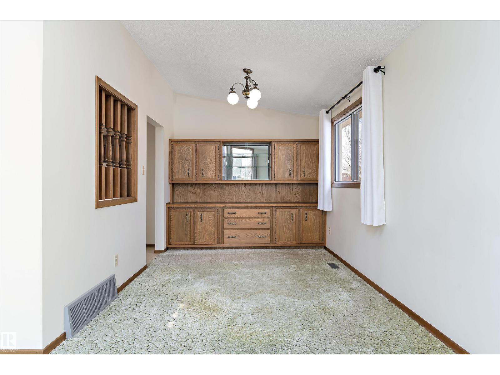 16128 98 ST NW, Edmonton