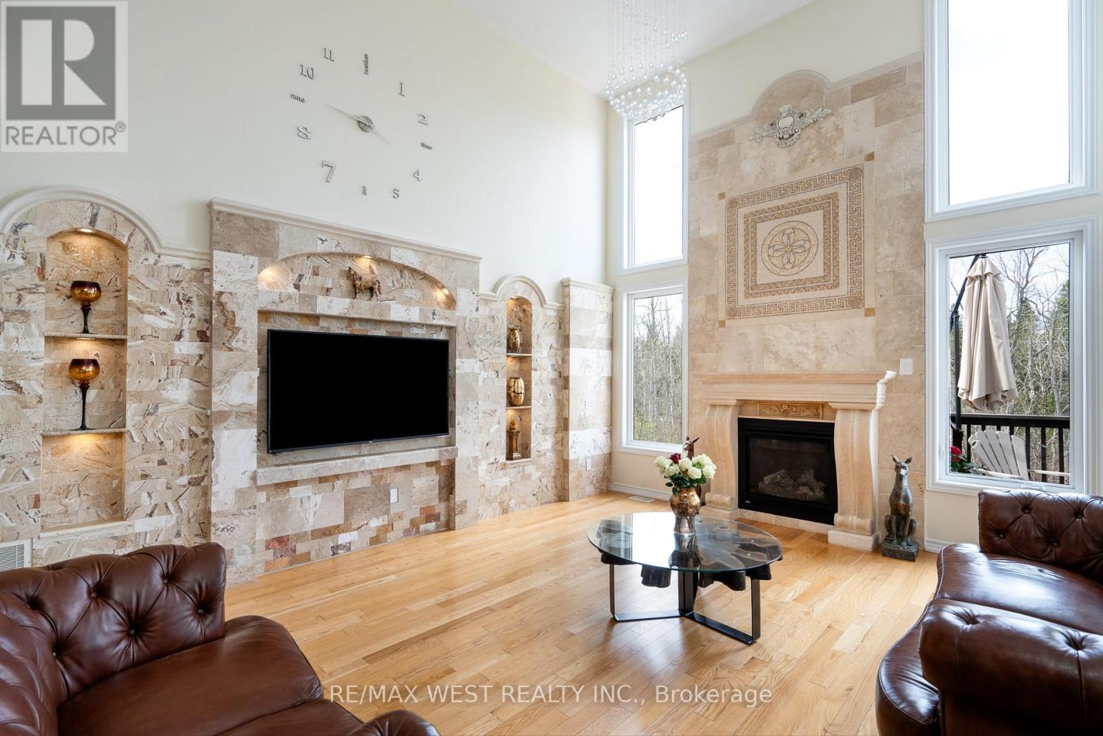 121 ALLEGRA DRIVE - 8