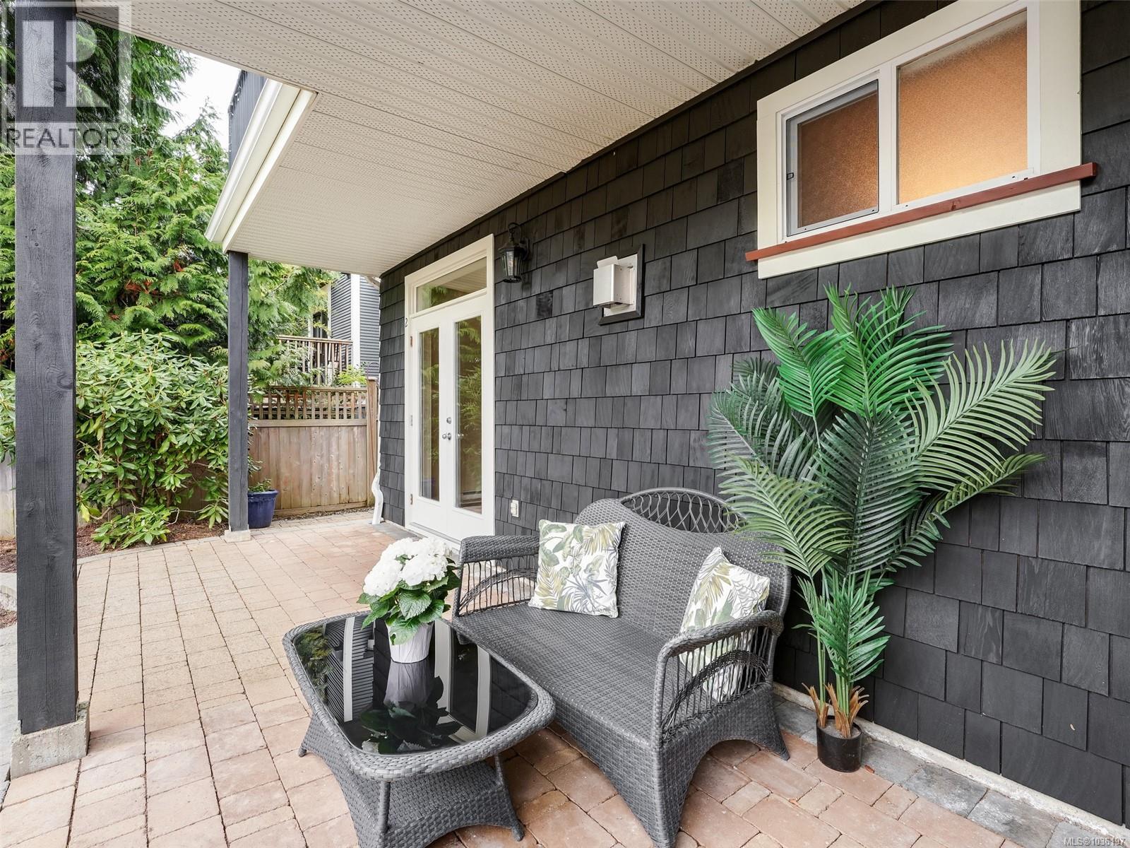 #2 1217 McKenzie St - 24