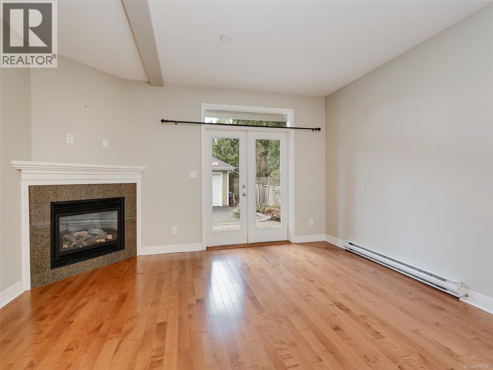#2 1217 McKenzie St - 33