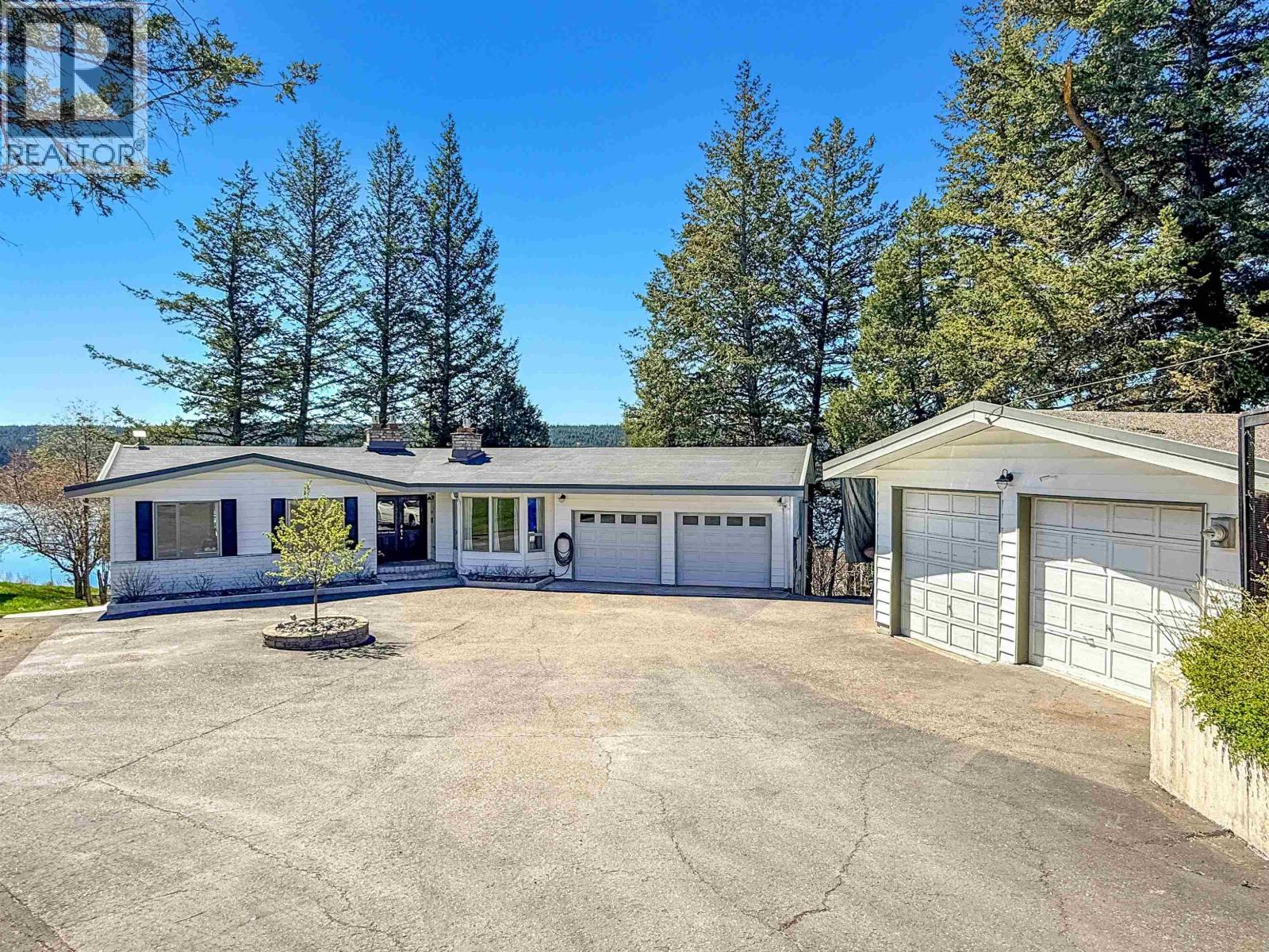 3854 EMERALD CRESCENT - 37