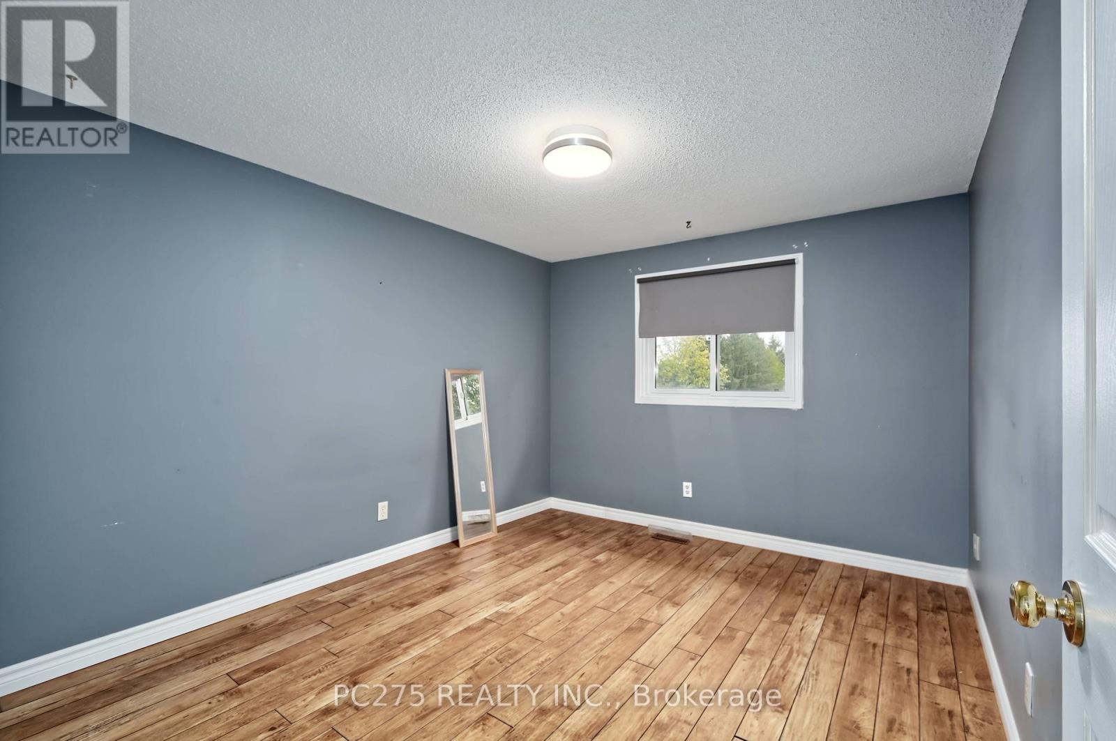 #36 141 CONDOR COURT - 21