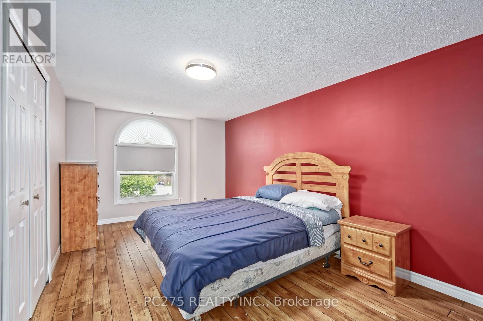 #36 141 CONDOR COURT - 23