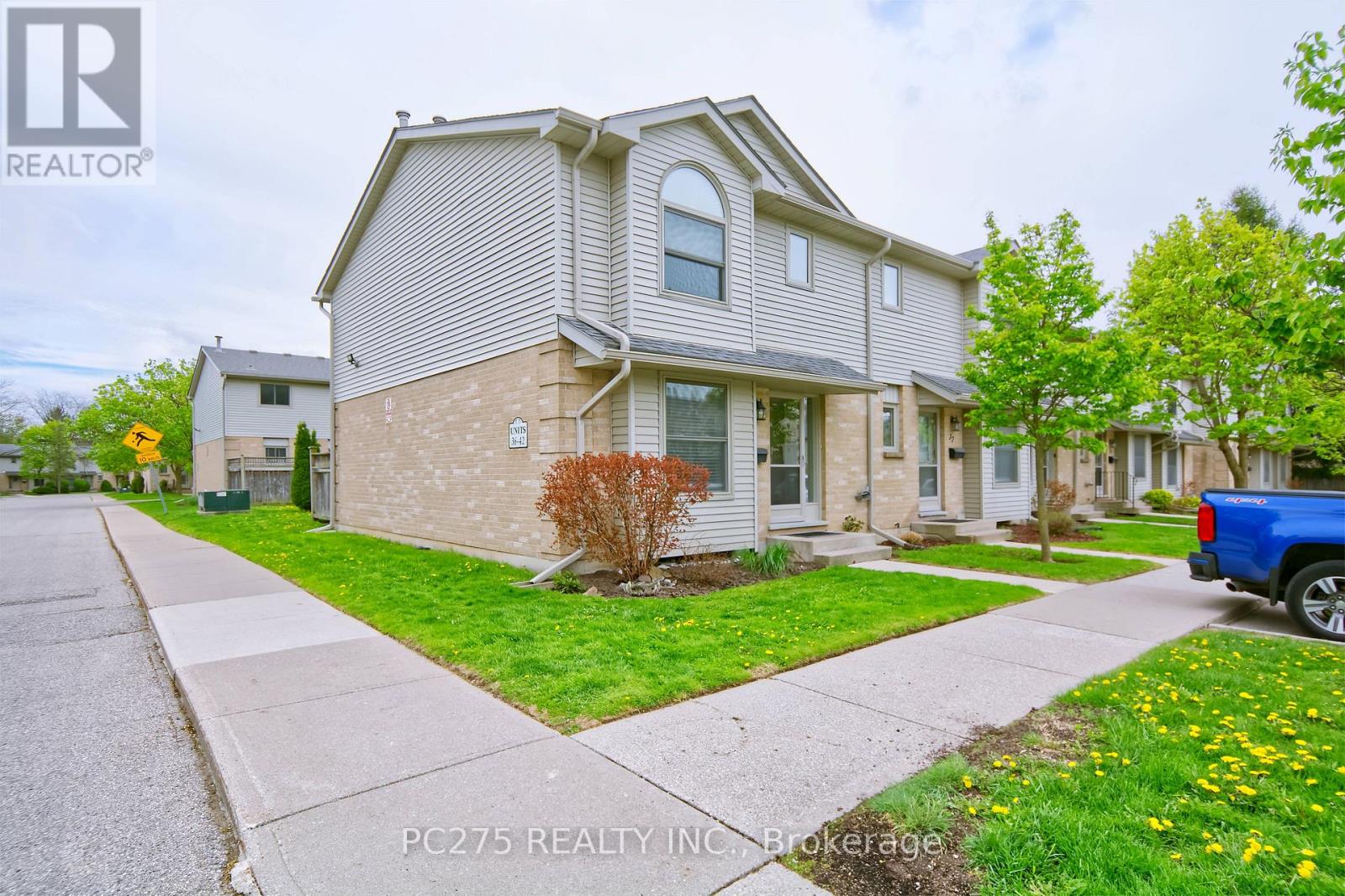 #36 141 CONDOR COURT - 3
