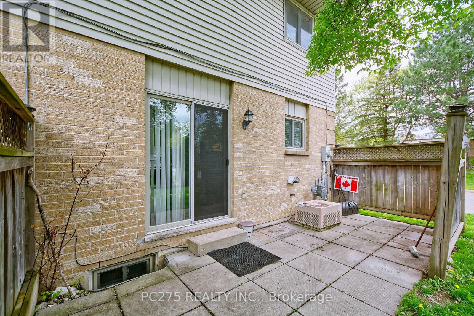 #36 141 CONDOR COURT - 31