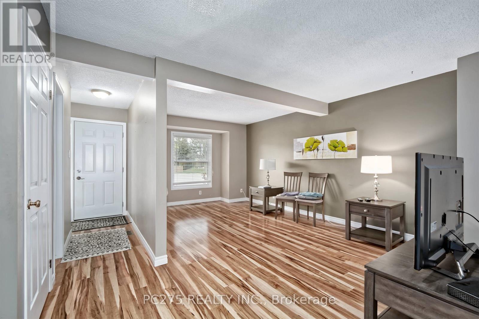 #36 141 CONDOR COURT - 9