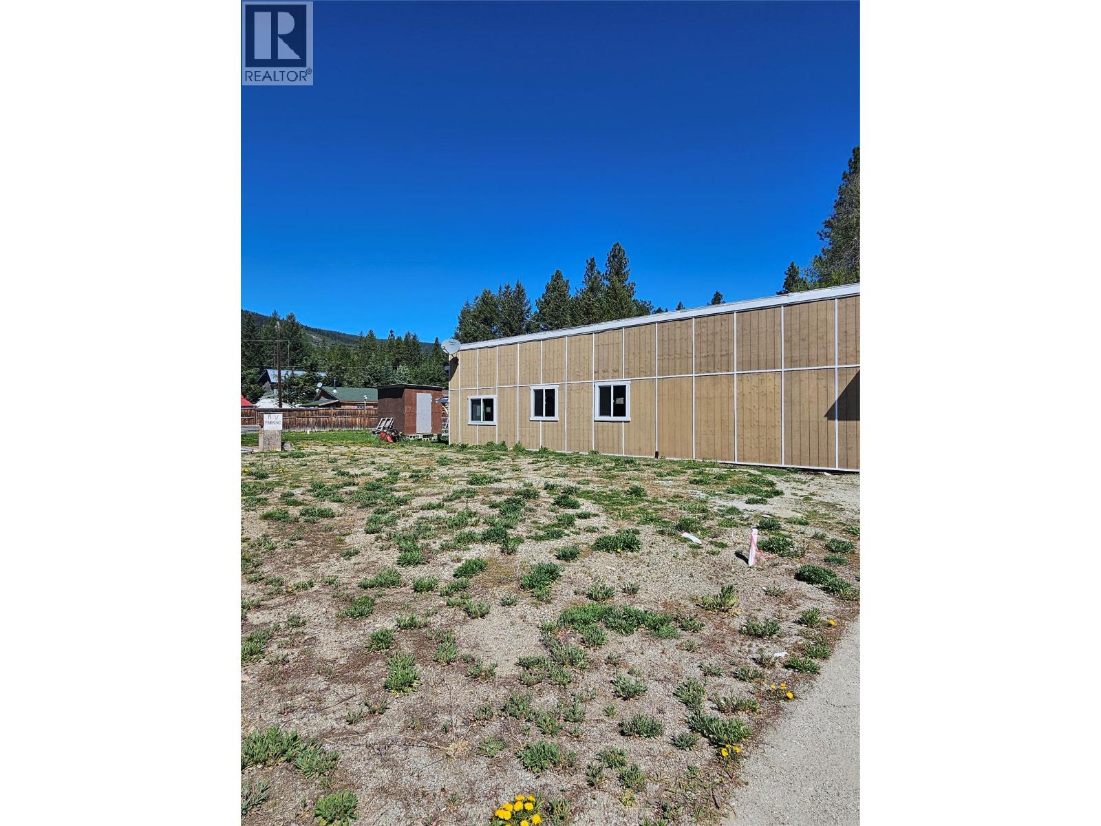 5851 33 Highway - 14
