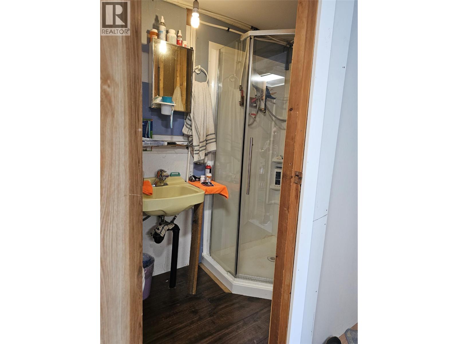 5851 33 Highway - 25