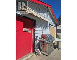 5851 33 Highway, Beaverdell, BC V0H1A0 Photo 9